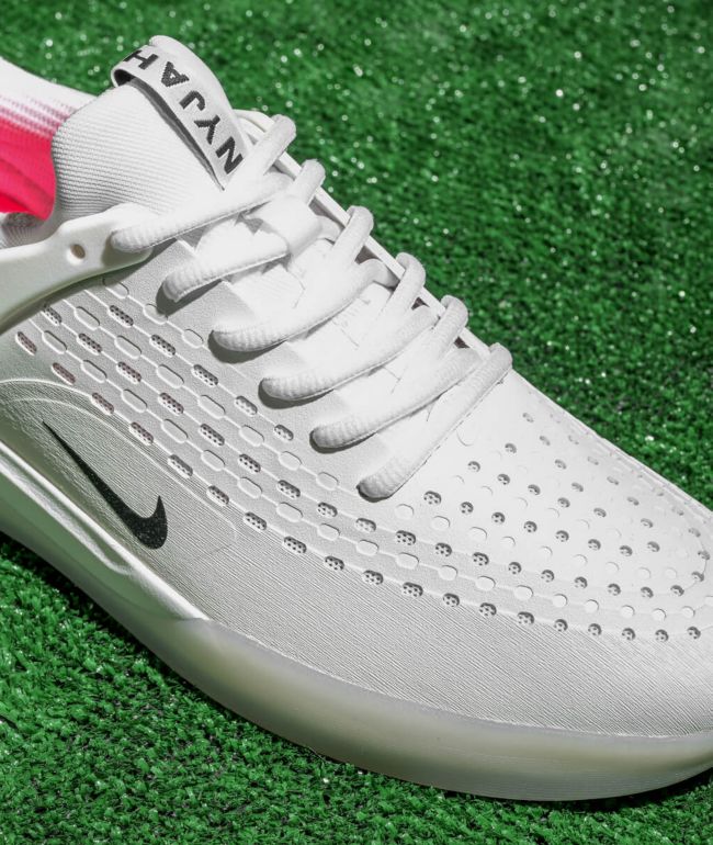 nyjah huston sb white